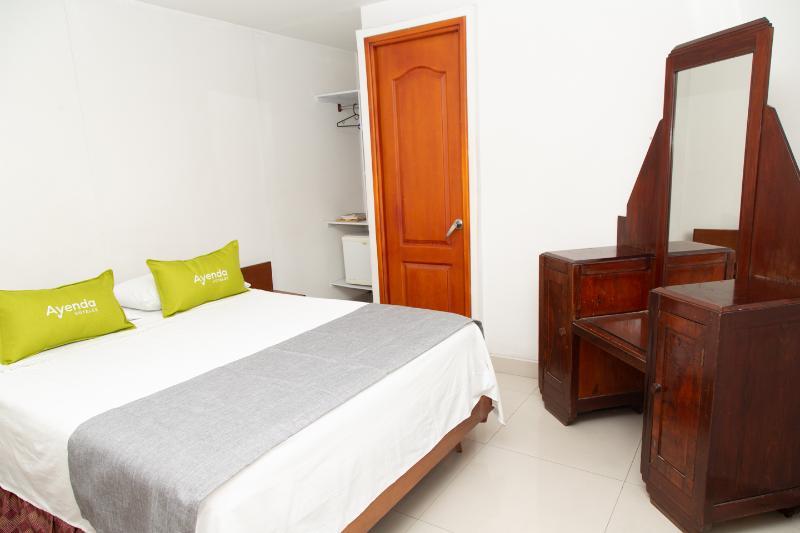 Ayenda 1131 Casa Valencia Hotel Manizales Eksteriør billede